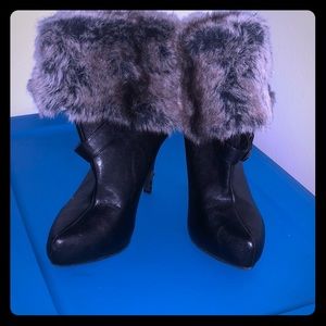 Black faux fur booties